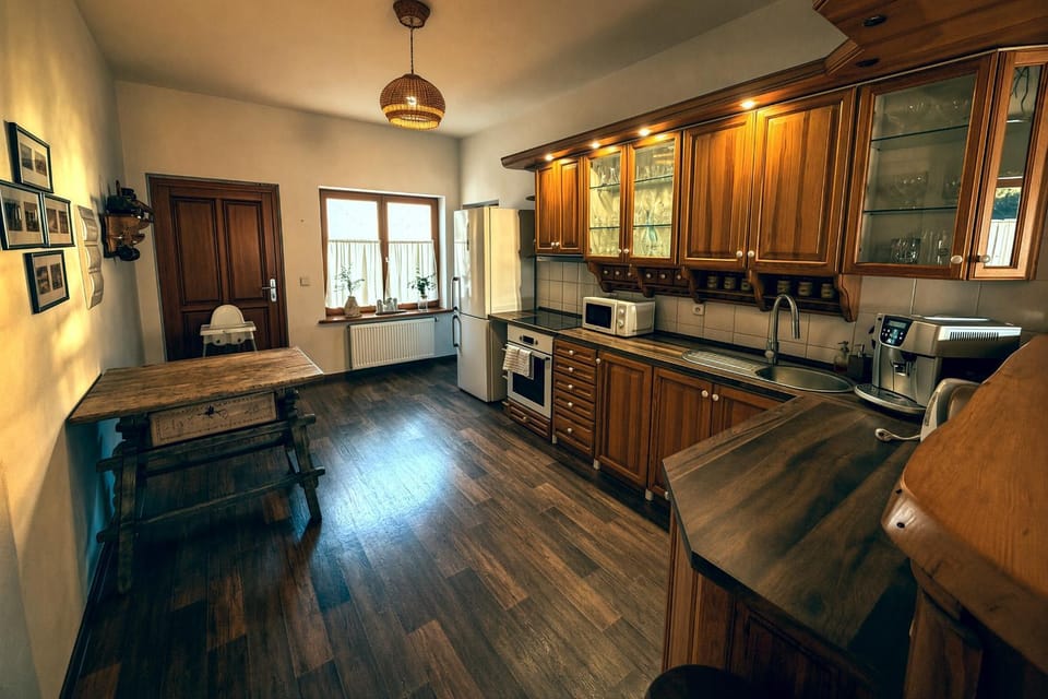 Kitchen or kitchenette, kitchen