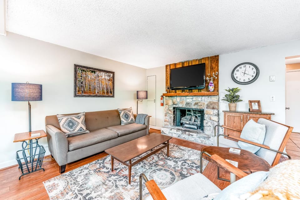 The Hemlock Hideaway Apartment in Sugar Mountain