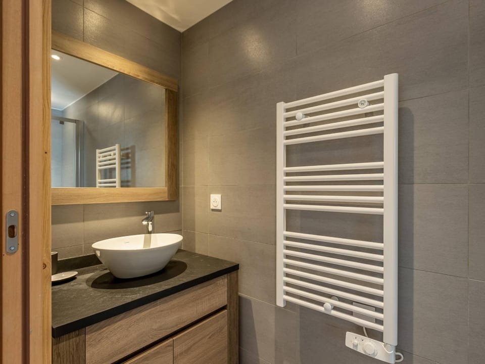 Duplex confort avec piscine et spa, pied des pistes - FR-1-461A-5 Apartment in Bourg-Saint-Maurice
