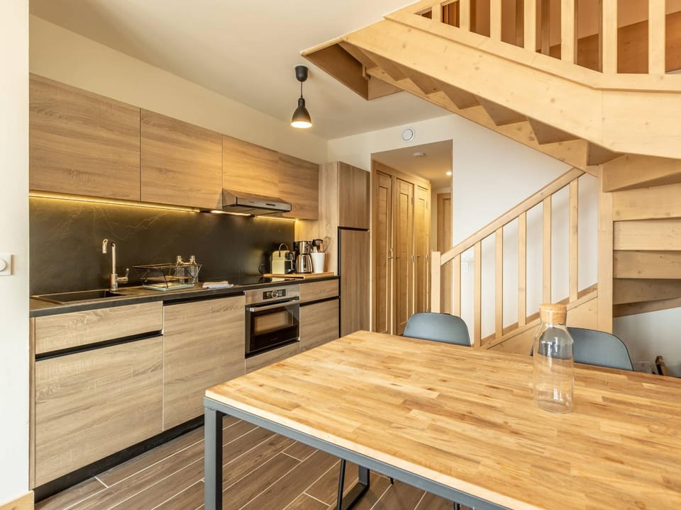 Duplex confort avec piscine et spa, pied des pistes - FR-1-461A-5 Apartment in Bourg-Saint-Maurice
