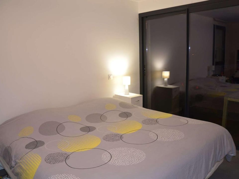 Villa bois à 500m plage avec jardin clos, WIFI et parking - Ile Grande - FR-1-368-215 House in Brittany