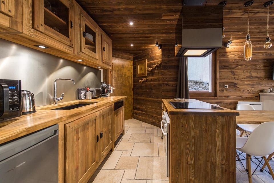 Coffee/tea facilities, Kitchen or kitchenette