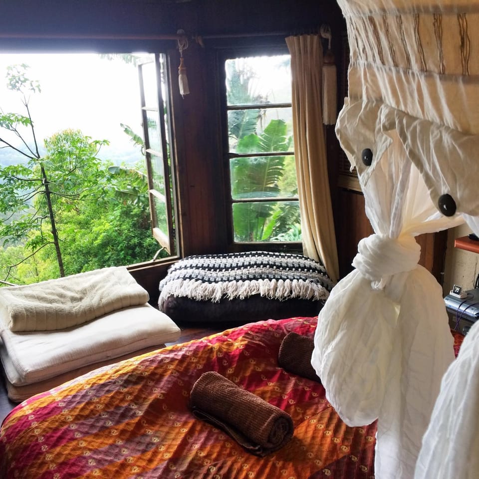 Bed, Photo of the whole room, Bedroom, Garden view, Mountain view