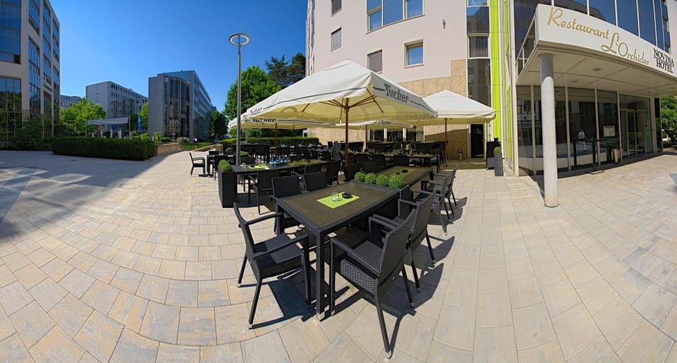 Property building, Balcony/Terrace