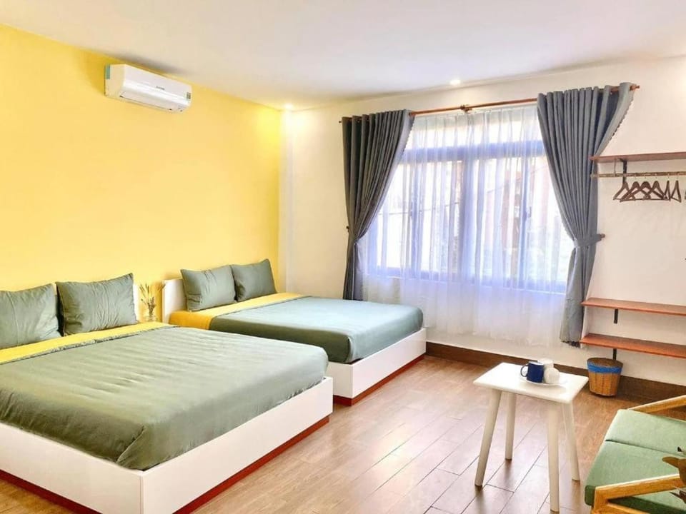 Bed, Living room, Bedroom