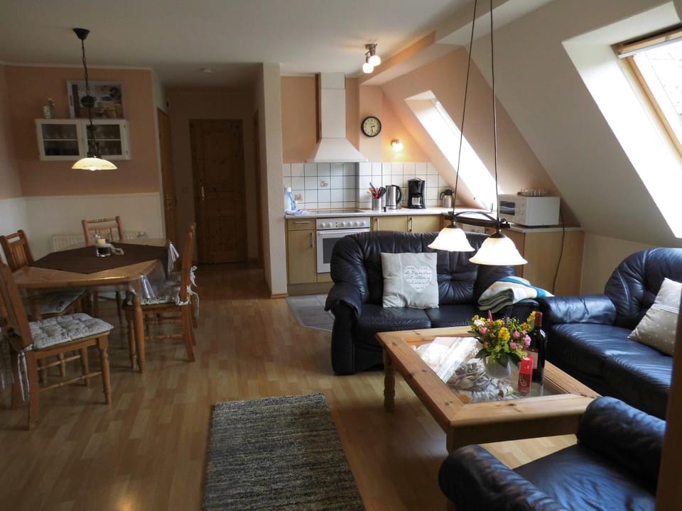 Kitchen or kitchenette, Living room, Dining area