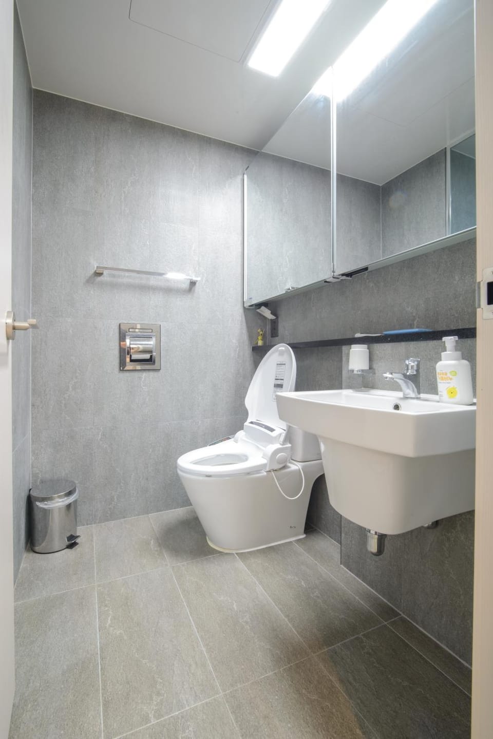 Sokcho Daemyung Pension Samsung Home prestige Apartment in South Korea