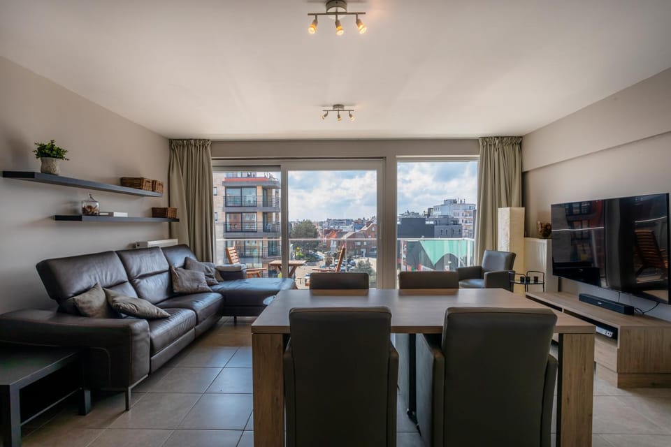 Frudor 0401 - 2 bedrooms 5p - sunny and centrally located Apartment in Koksijde