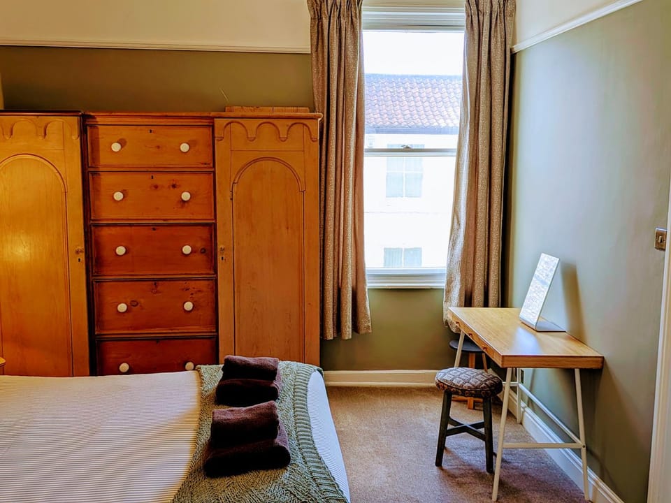 Bed, Bedroom, wardrobe