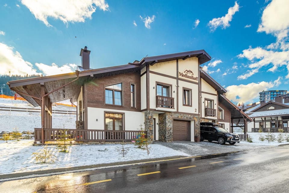 MEDIANIKOFF Chalet in Ukraine