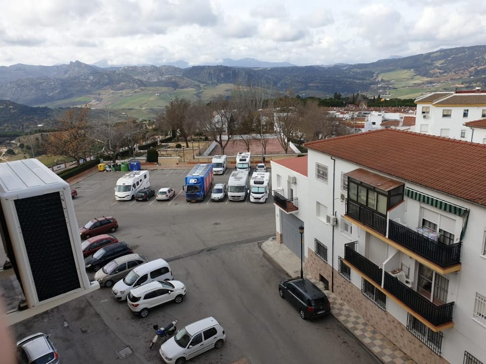Neighbourhood, Mountain view, Street view