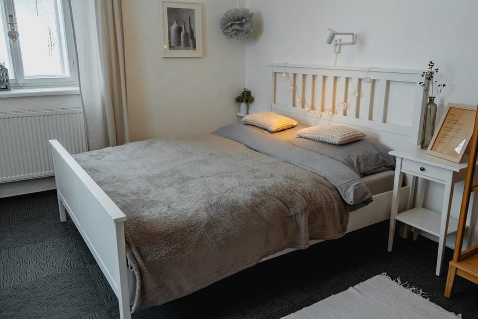 Bed, Photo of the whole room, Bedroom, internet