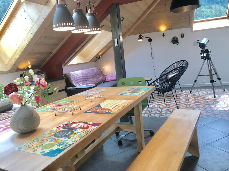 Lounge or bar