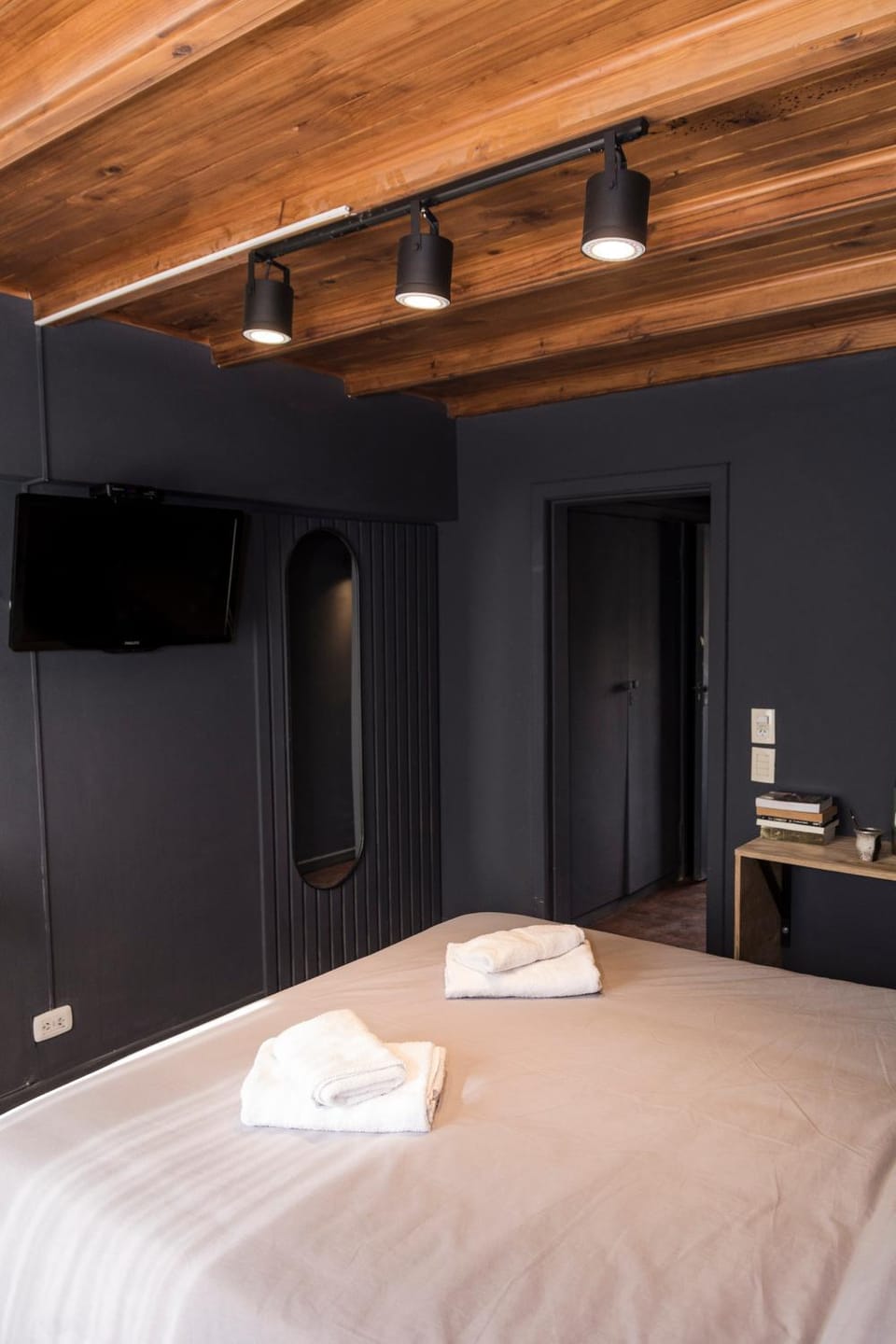 TV and multimedia, Photo of the whole room