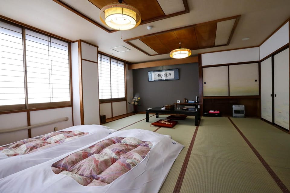 Rakki OnsenRyokan 楽奇温泉旅館 Ryokan in Shimotakai District