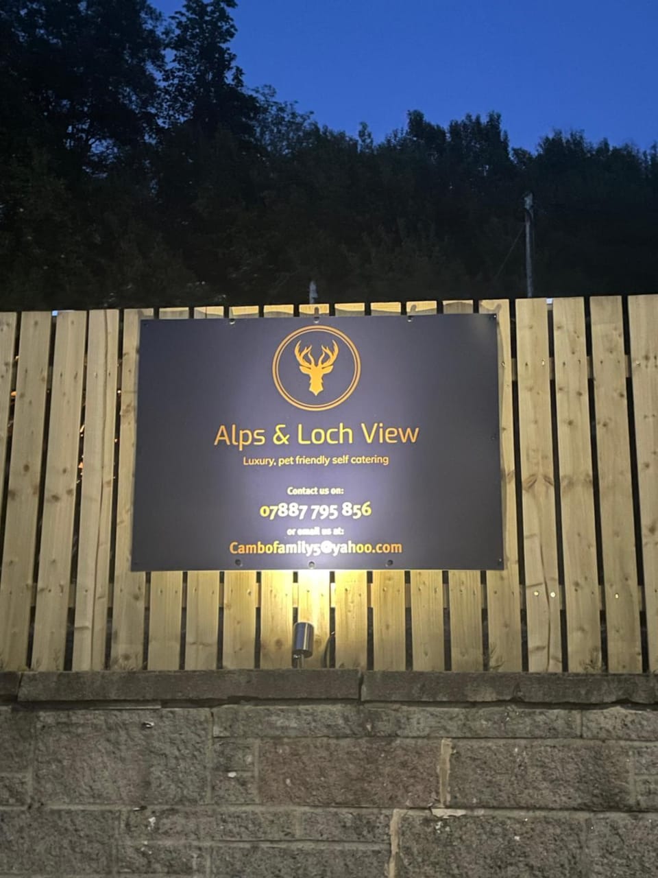 Amazing Alps and Loch views - HOT TUB and pet friendly House in Scotland