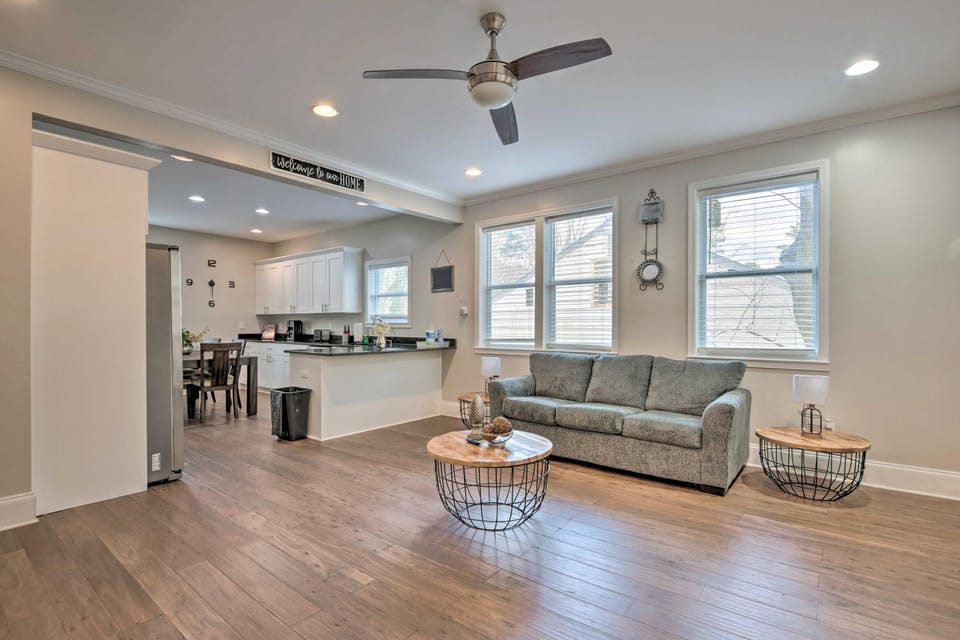 Chic Atlanta Home < 4 Mi to Mercedes-Benz Stadium! House in Atlanta