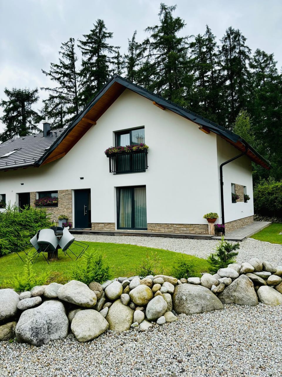 Property building, Garden, Garden view