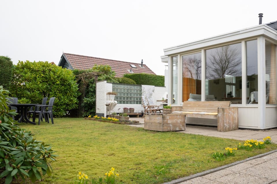 Welcome in - Vakantiewoning met ruime tuin en open haard I Horizon 3 Renesse Apartment in Renesse