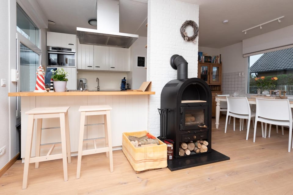 Welcome in - Vakantiewoning met ruime tuin en open haard I Horizon 3 Renesse Apartment in Renesse