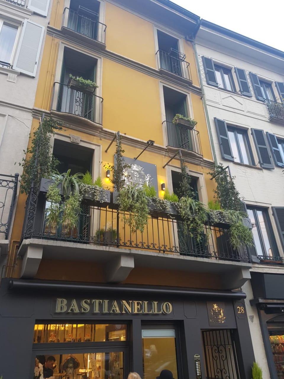 Facade/entrance