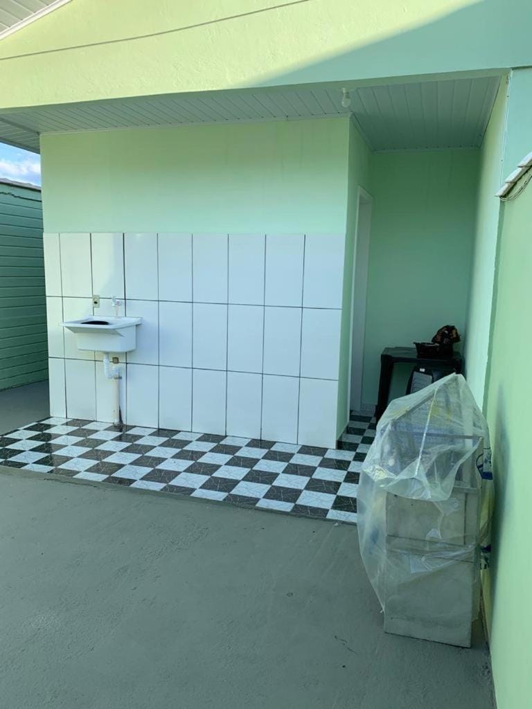 Casa, 1 quadra da praia. House in State of São Paulo