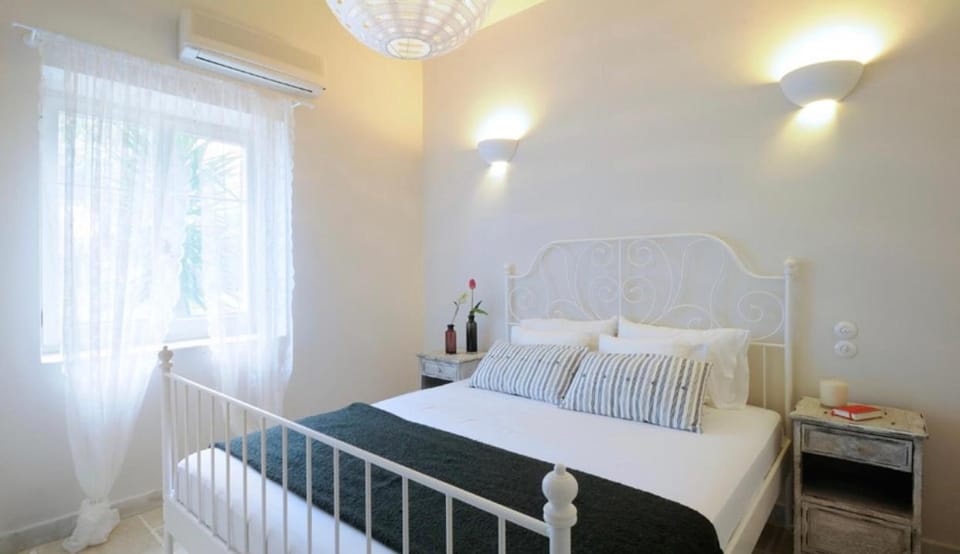 Anelina Paxos Residences (Elinas House) House in Gaios