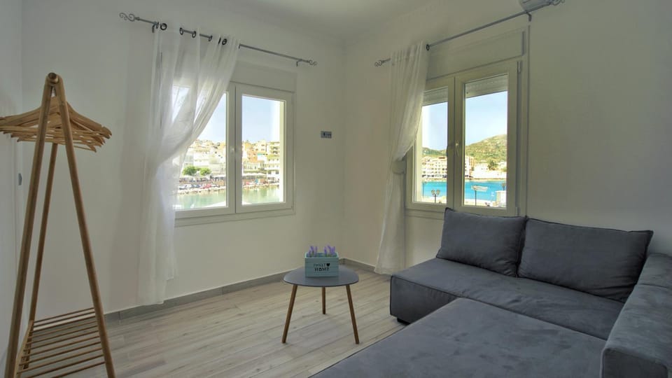 Magic View Apartment-Karpathos Port Pigadia Apartment in Karpathos