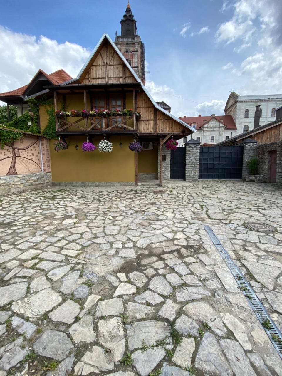 Property building, Landmark view