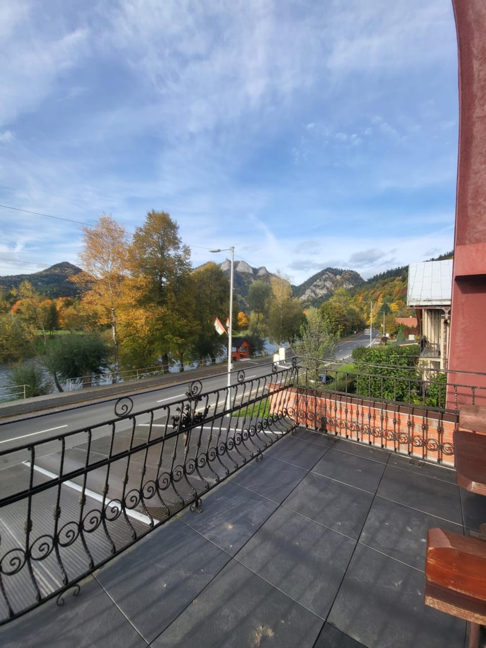 View (from property/room), Balcony/Terrace, Mountain view