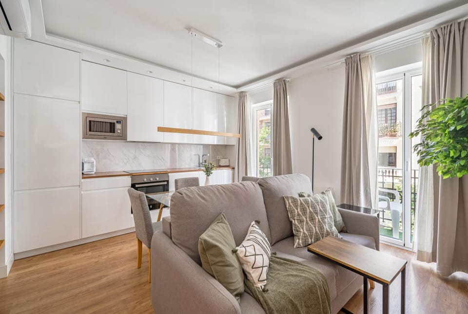 Living room, Dining area, kitchen