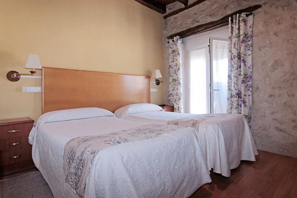 HOTEL RURAL LOS ABUELOS Hotel in Castile and León