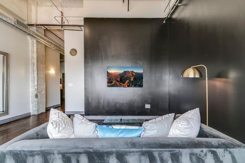 TV and multimedia, Living room, Photo of the whole room, Seating area
