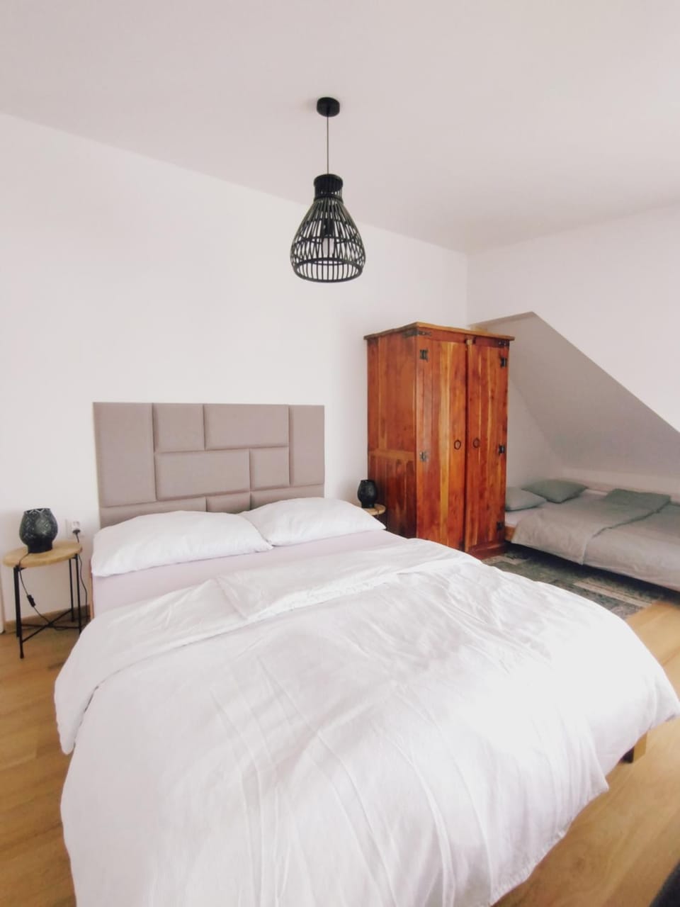 Bedroom, wardrobe
