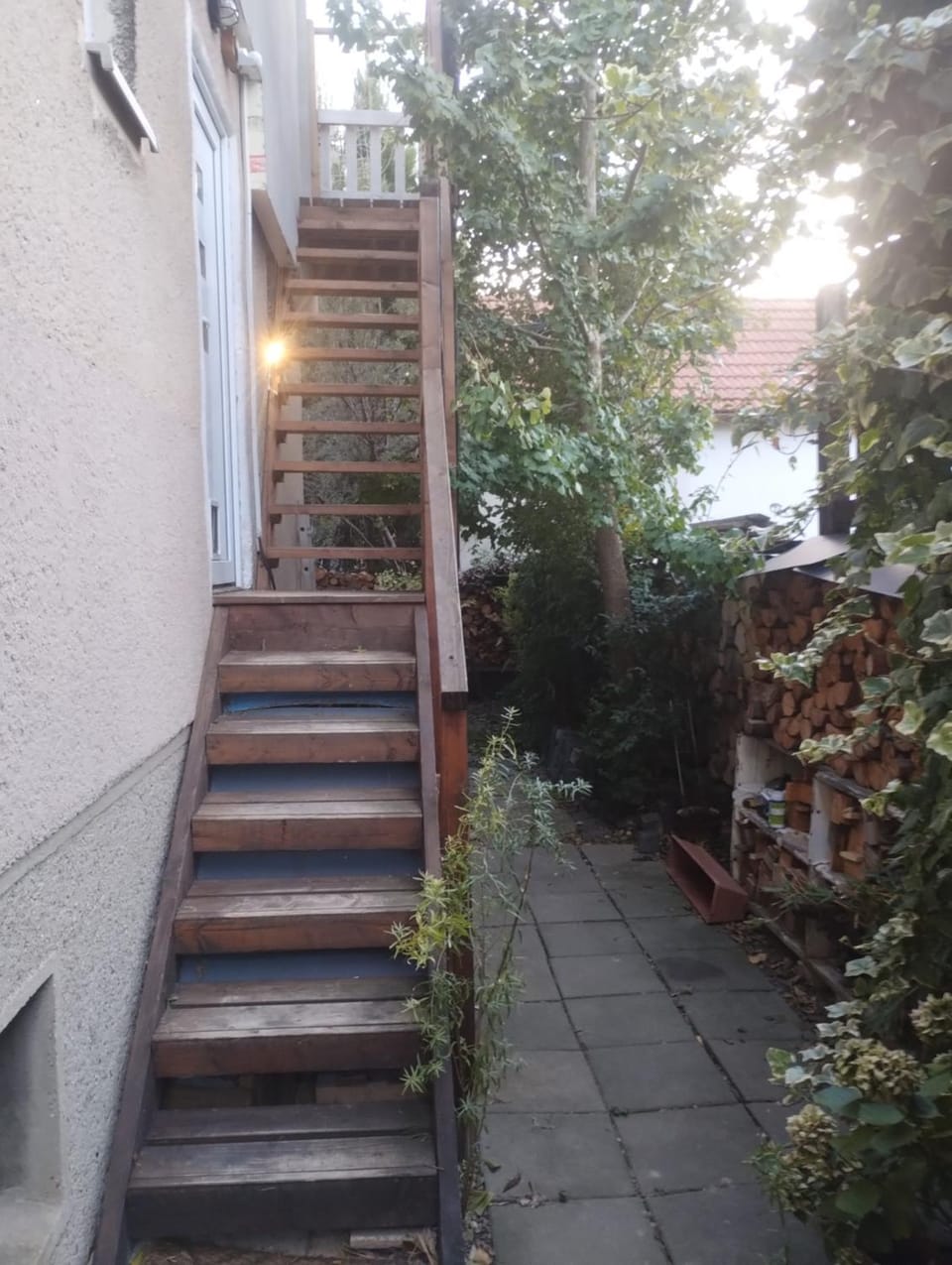 Facade/entrance