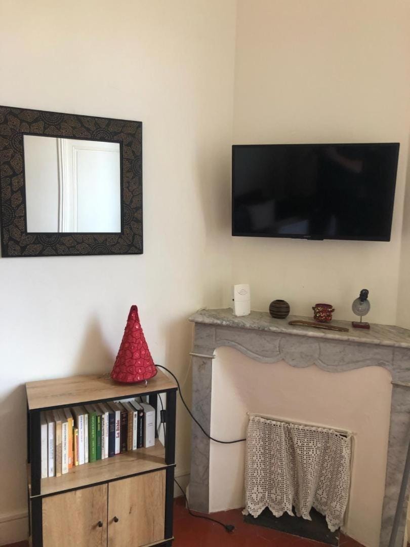 Library, TV and multimedia