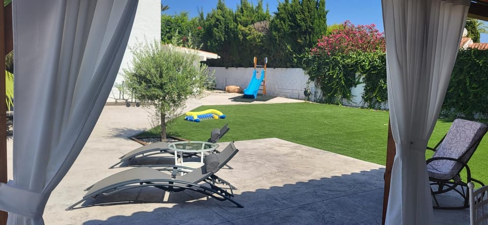 Day, Garden view, sunbed