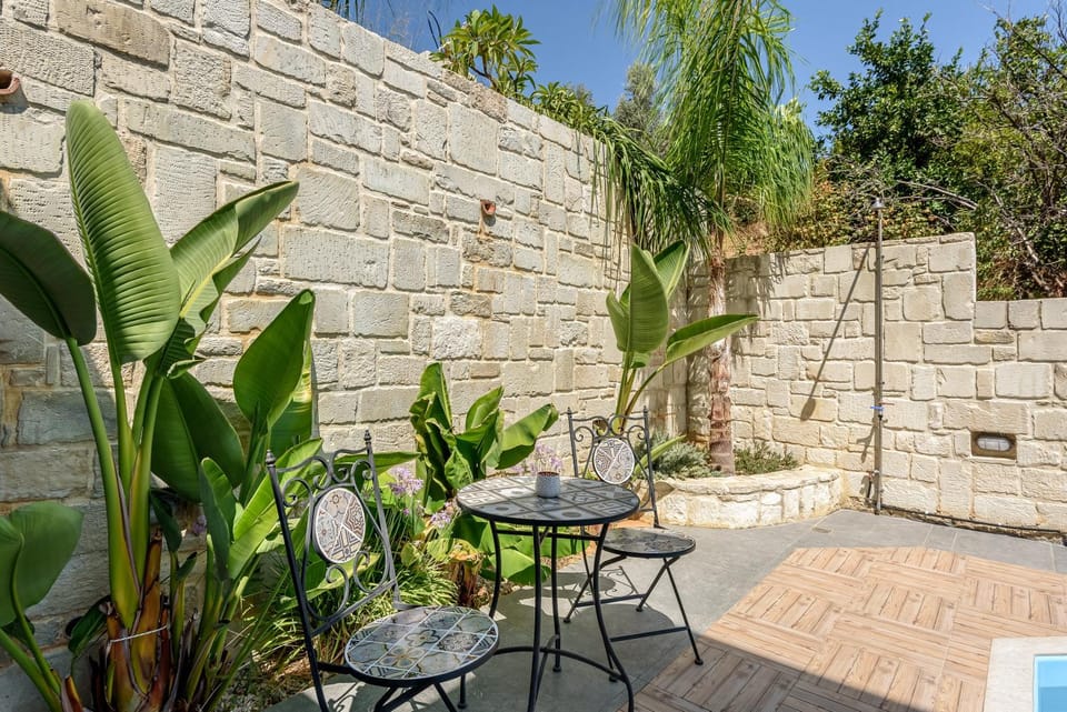 Patio, Swimming pool