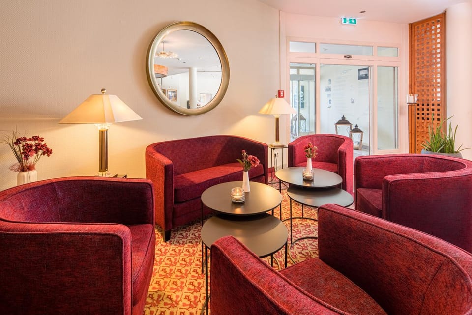 Lobby or reception, Lounge or bar, Seating area