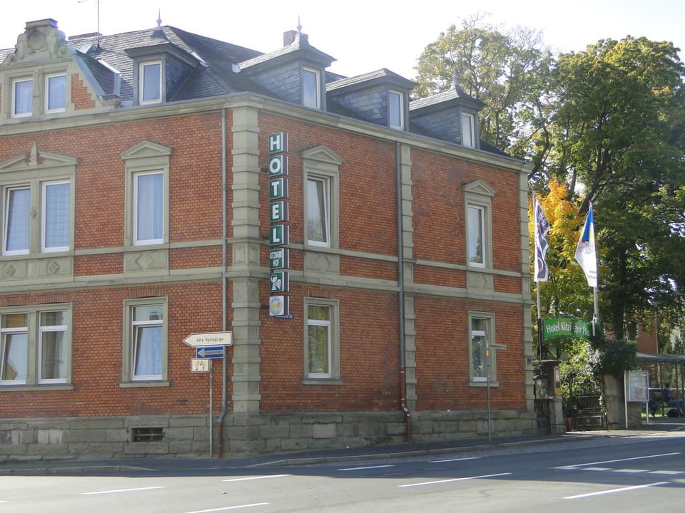 Property building, Facade/entrance