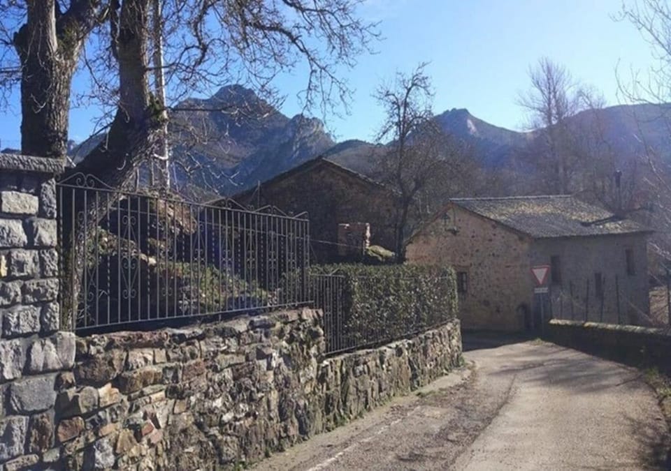 The Fountains House House in Asturias