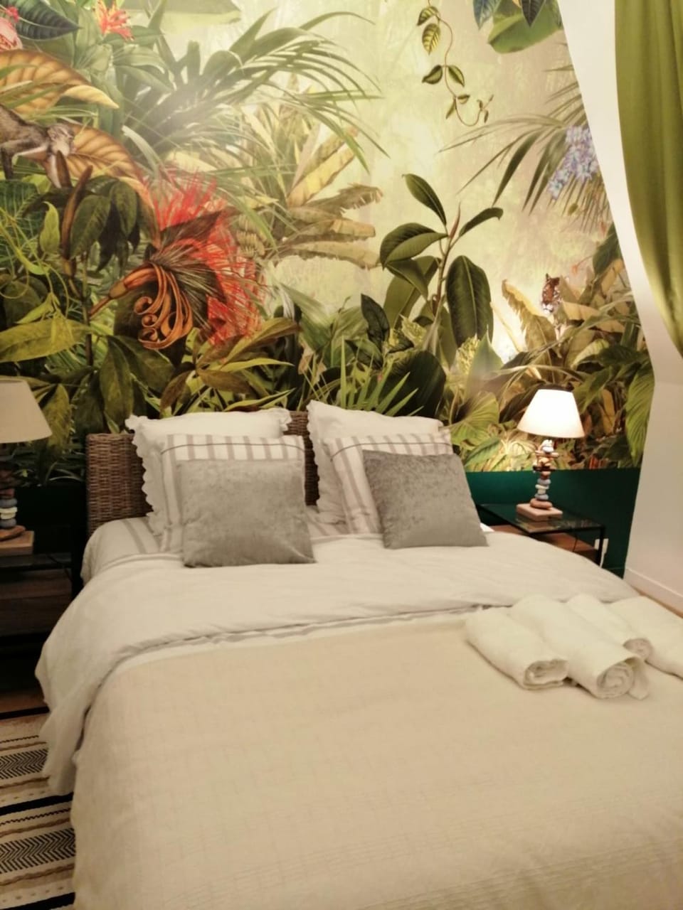 Photo of the whole room