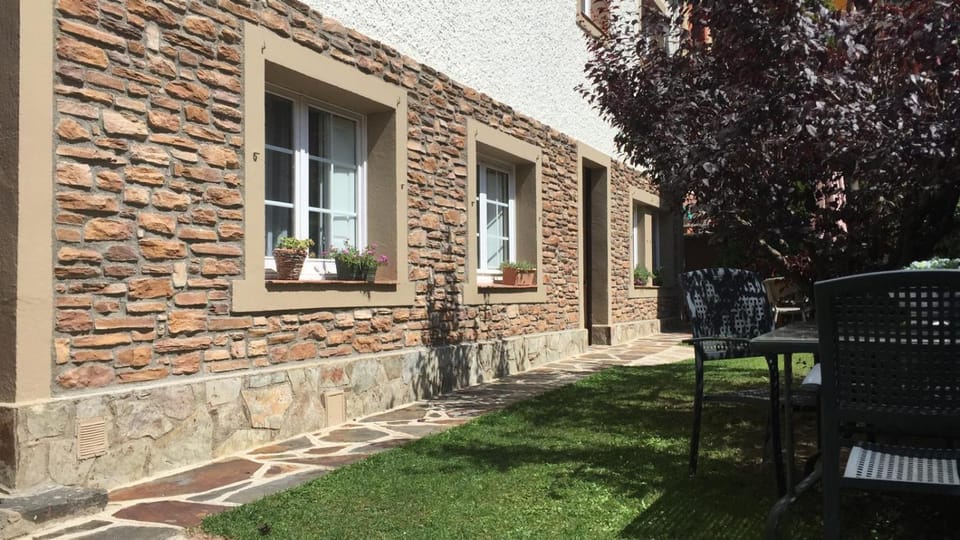 La Costinyola, apmt de muntanya amb jardí, 4 pers. Camprodon Apartment in Camprodon