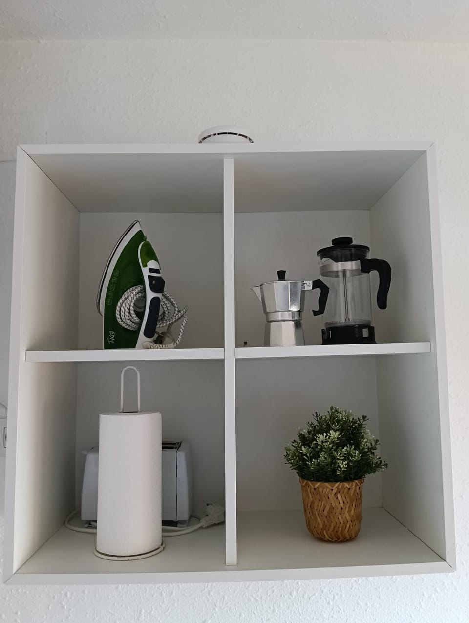 Coffee/tea facilities, Kitchen or kitchenette