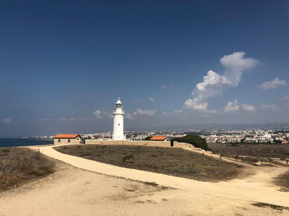 Nearby landmark, Neighbourhood