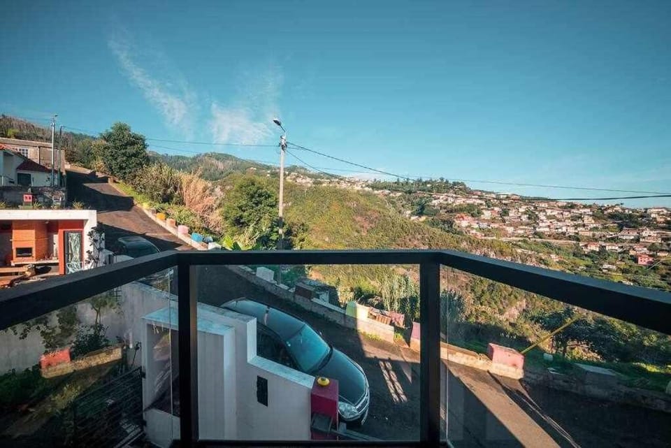 Casa da Terça - Nice View and Parking Villa in Funchal