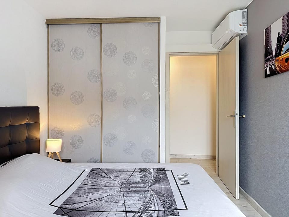 Bed, Night, cot, furniture, storage, wardrobe, air conditioner
