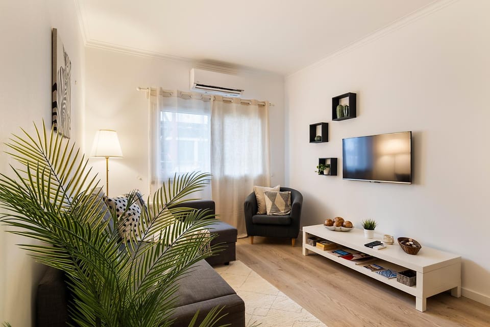 Charming and Central Apart - 350m from the beach Apartment in Cascais