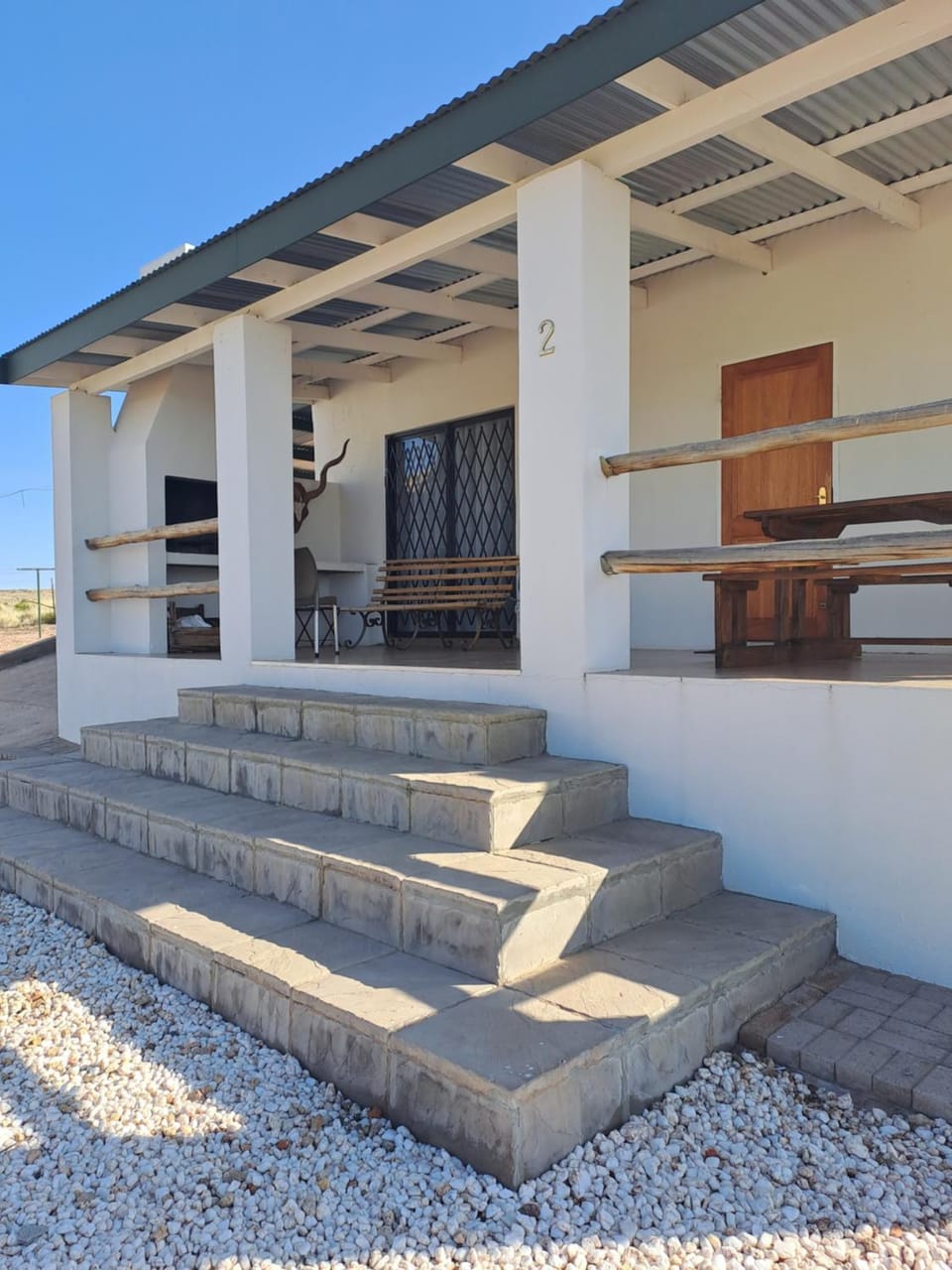 Property building, Patio, Facade/entrance