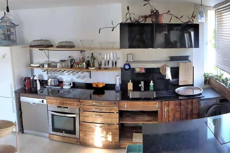 TV and multimedia, Kitchen or kitchenette, Living room